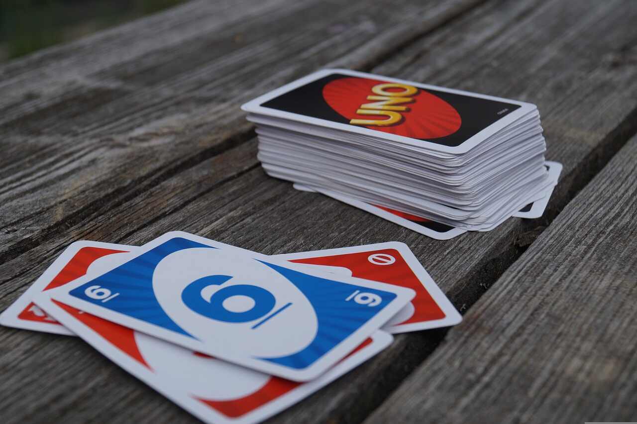 How To Play The UNO Card Game? What Are The Rules Of This Game? uno reverse card