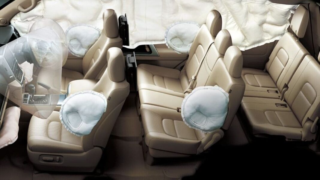 How SRS Airbag Works During A Collision Tech Buzzer