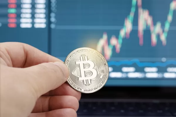 Bitcoin Bulls Gain Momentum from First Republic Losses, Target $40K