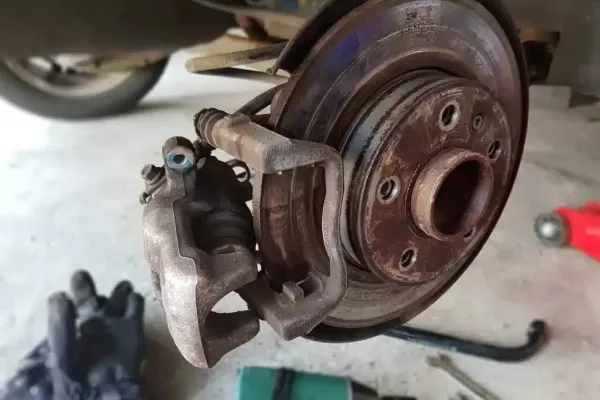 grinding noise when driving