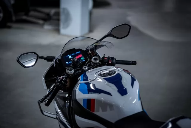 bmw s1000rr top speed mph