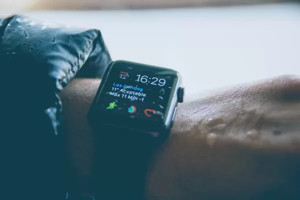 Smart Watch With Blood Pressure Monitor