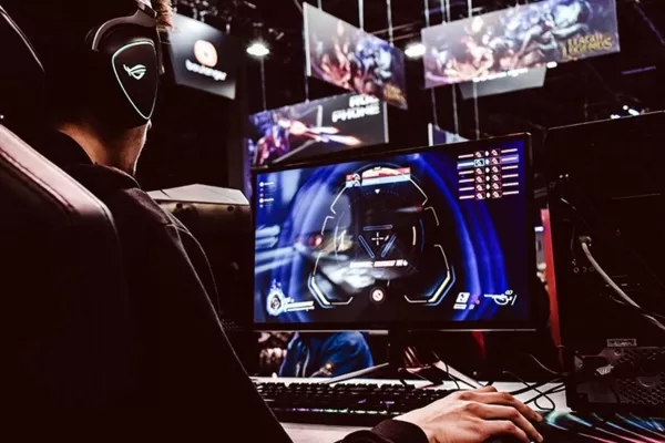 Twitch, YouTube Are Slowing Big-Money Deals for Gaming Talent